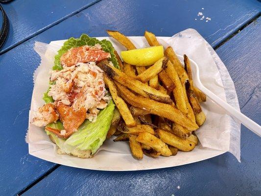 "Hot Buttered Lobster Roll" (with hand pressed fries)