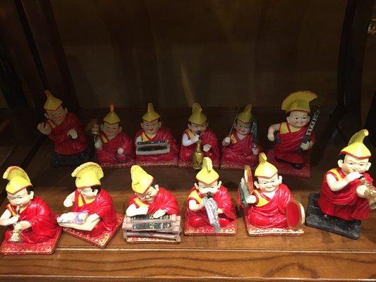 These little monk figurines are all so adorable and there are many little display figurines in this store.