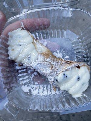 Best cannoli in Baltimore!