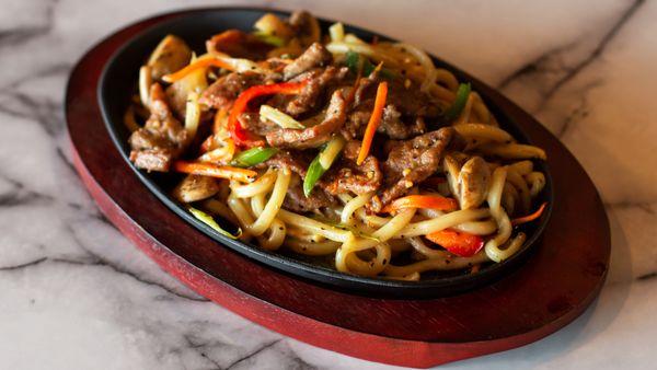 Sizzling beef udon