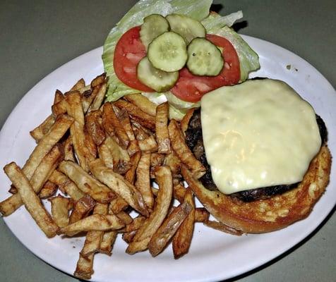 Classic hamburger cooked to perfection