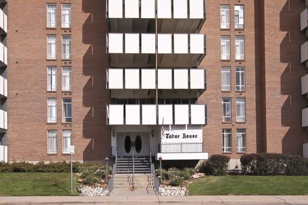 Entry to the Tabor House apartments