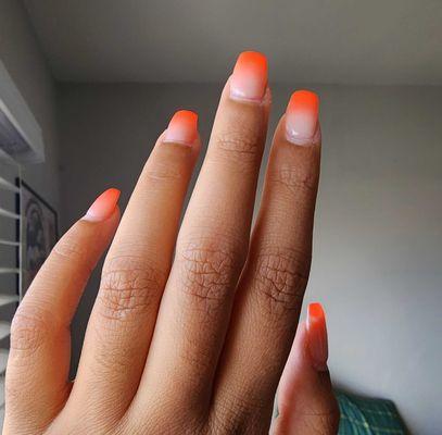 super cute orange ombre came out just how i wanted :)))