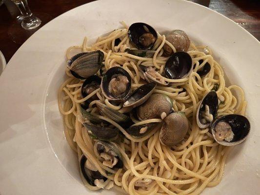 Linguine and clams