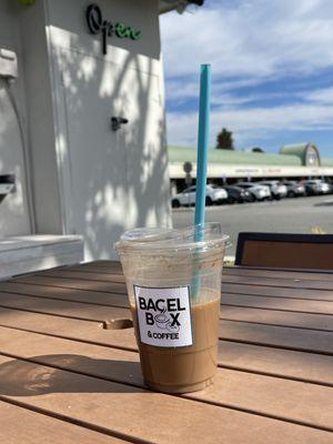 Iced latte 16oz