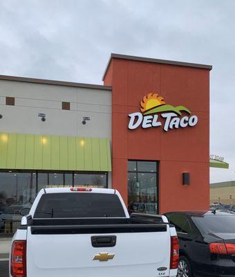 Brand New Del Taco!!