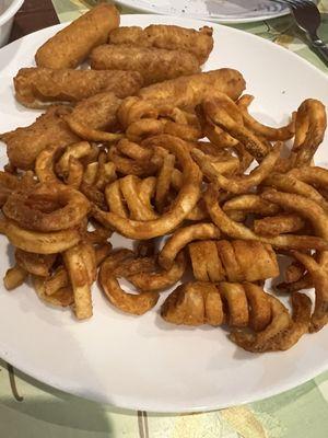 Mozzarella Sticks (6 ea.) & Curly Fries (Large)