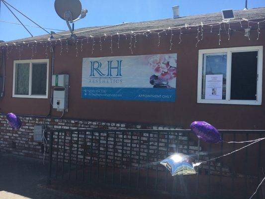 Happy 2nd year anniversary, RH!