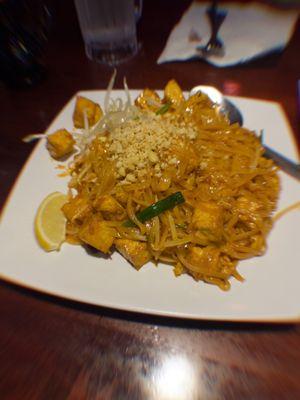 TN1. Pad Thai