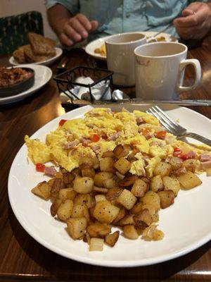 Western omelette with home fries