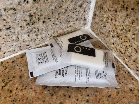 Shampoo, conditioner, and soap packets