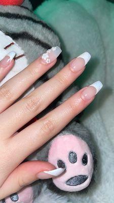 nails