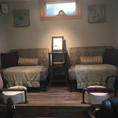 Gorgeous pedicure station. So comfortable!