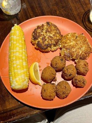 Carolina blue crab cake platter