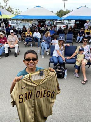 GO PADRES! Jersey giveaway!