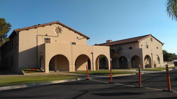 The buildings are newer because Alemany H.S. had to be moved and rebuilt after the Northridge earthquake of 1994. (no review)