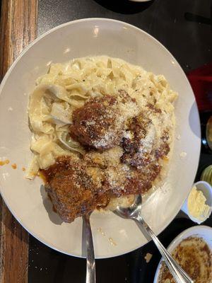 My fettuccine Alfredo with meatballs