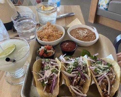 Margarita and three steak tacos, beans, rice, and salsa. Ordered a side of pico do gallo.