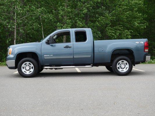 2010 GMC Sierra 2500HD. Complete photo gallery, Car Fax report and full details  On our homepage: www.automartusedcars.com