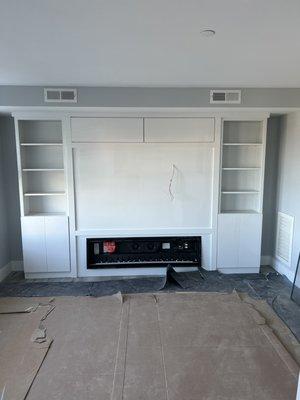 Entertainment center