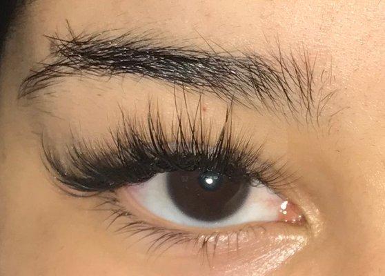 Long, stunning, and full! That's how we do our lashes!