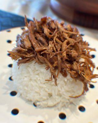 Chicken Adobo Pastil