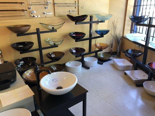 Wide selection of Glass & Ceramic Vessel Sinks to choose from