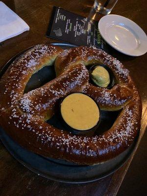 Horseshoe Pretzel