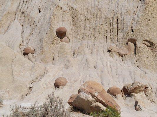 Cannonballs formed from rain and wind