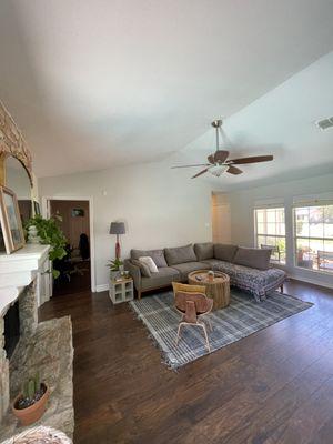 Beautiful natural lighting and clean reset living room! 3 floor pass protocol!