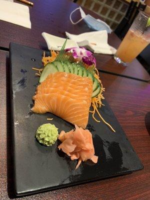 Salmon sushi