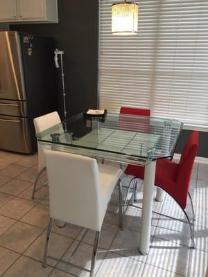 New breakfast table set, also from Model furniture