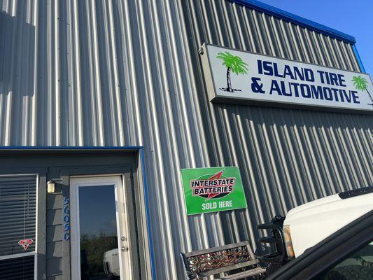 Island Tire & Automotive