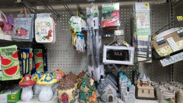 Wind-chime and other yard decorations - Spring 2019