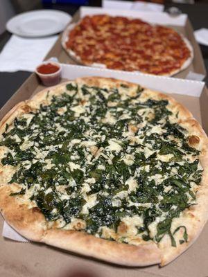 19" Spinach And Garlic Pizza