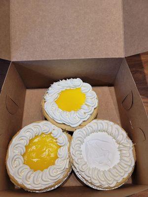 5" sample lemon pies