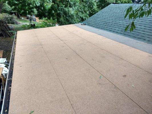 Composite to flat-roof transition