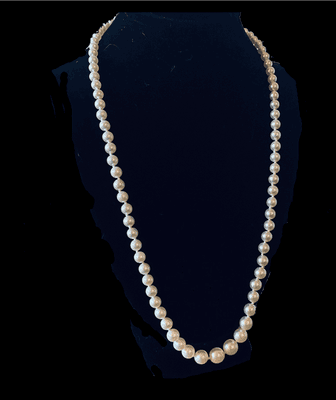 Cultured Pearl necklace from our Pearl collection.
 https://doburl.com/7