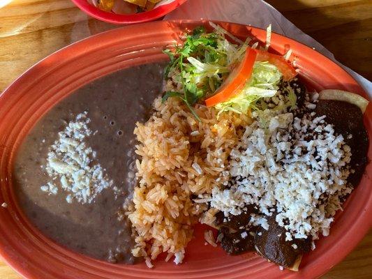 Chicken Enchiladas Molé