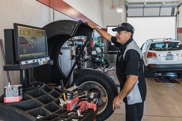 Tucson wheel balancing. Big O Tires and Service