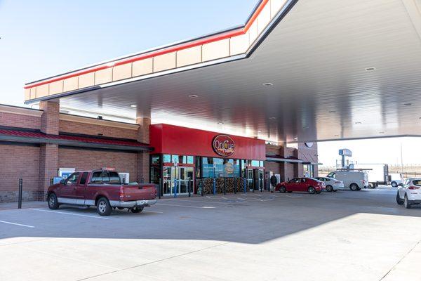 OnCue is a convenience store chain offering a selection of beverages, fresh food, fuel and clean restrooms.