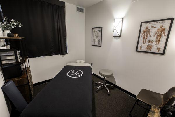 Rhodes Chiropractic - Tigard Chiropractic & Massage Clinic that accepts OHP