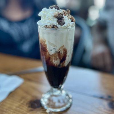 Hot Fudge Sundae