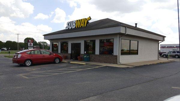 Storefront for Subway Clinton, IN