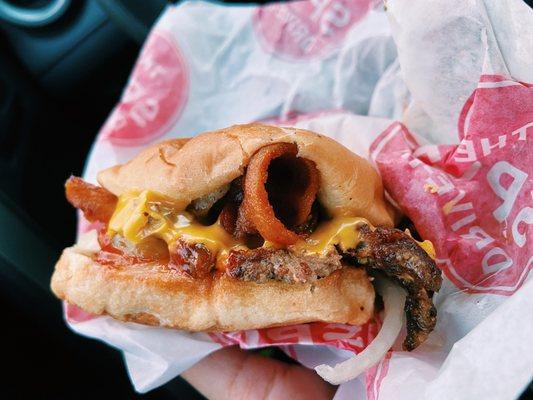 Cheeseburger with Bacon - Single