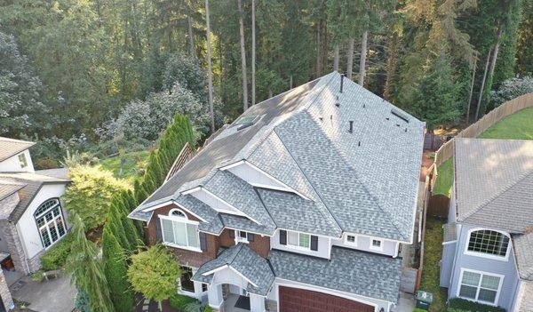 CertainTeed Solstice Solar Shingle Roof