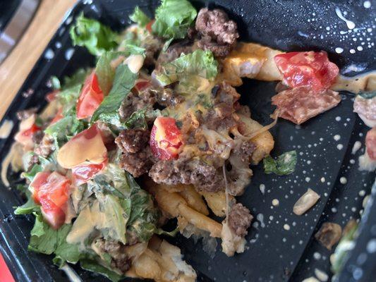 (New) Apex Bacon Cheeseburger Fries W/PepperJack  Lettuce,Onion,Tomato