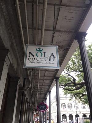 Under Balcony sign in Jackson Square