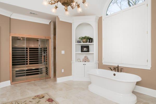 Tub & Sauna Renovation in a Master Bathroom