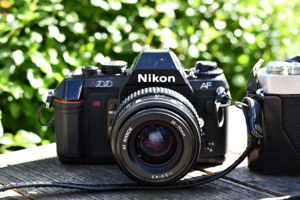 Nikon F-501 (N2020)